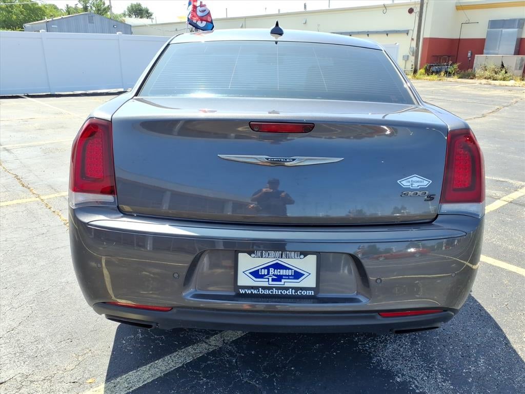 2016 Chrysler 300S 300S Alloy Edition
