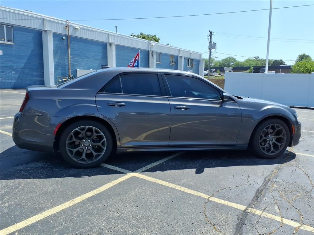 2016 Chrysler 300S 300S Alloy Edition