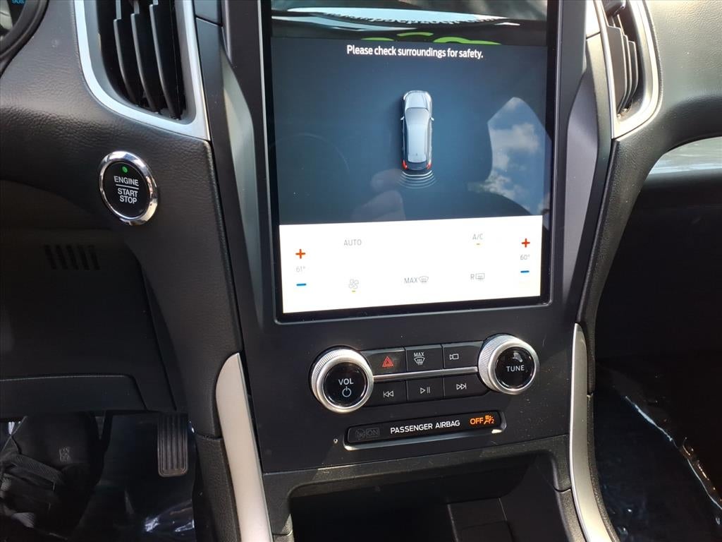 2022 Ford Edge SE