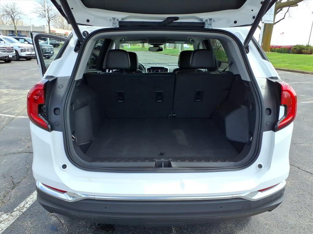 2024 GMC Terrain SLT - Photo 30