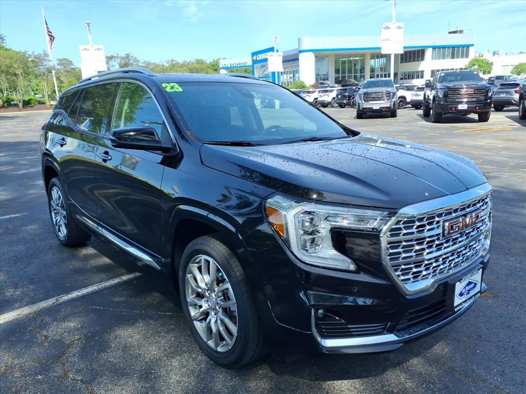 2023 GMC Terrain Denali AWD's photo