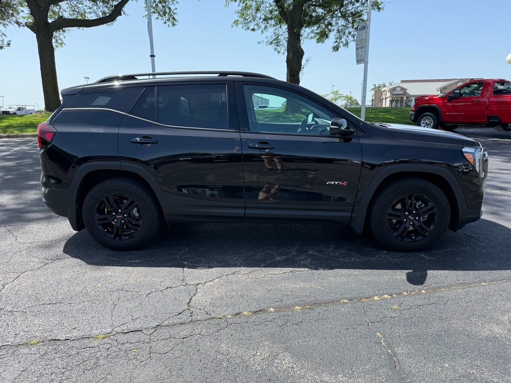 2024 GMC Terrain AT4