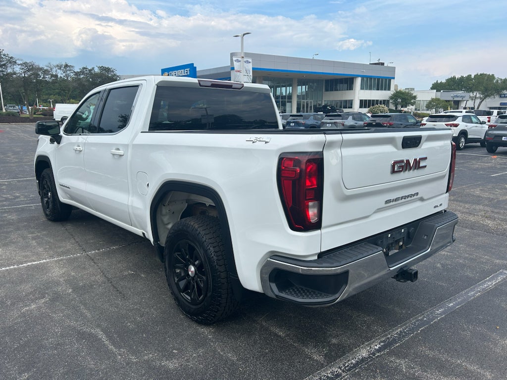 2024 GMC Sierra SLE