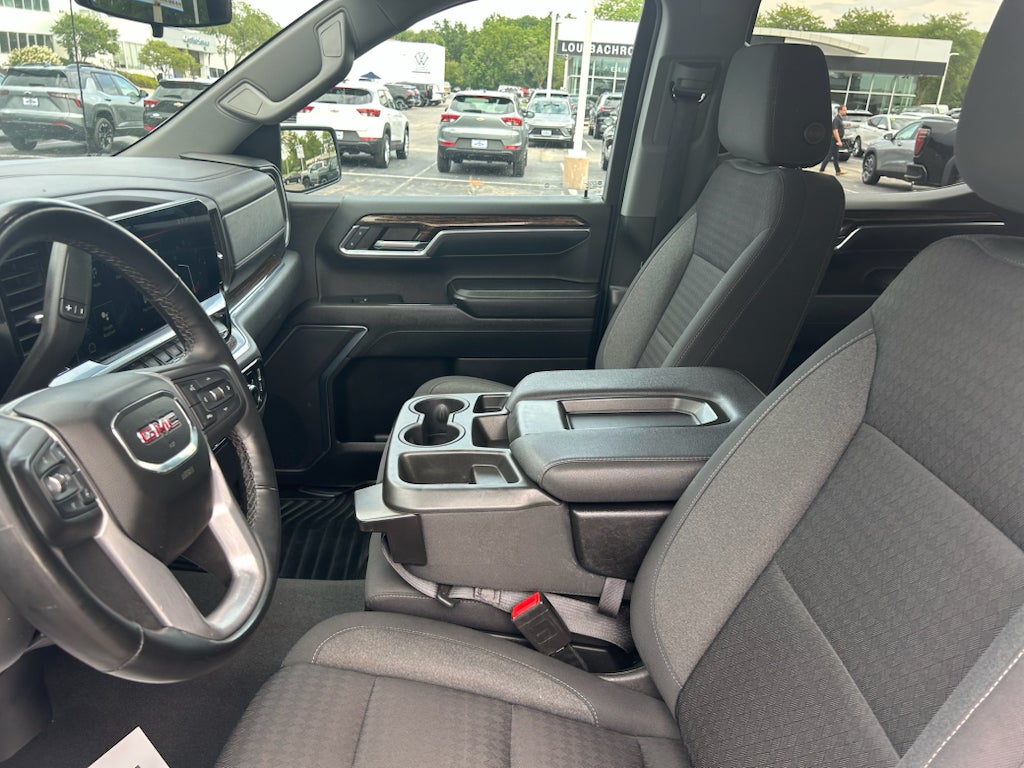 2024 GMC Sierra SLE