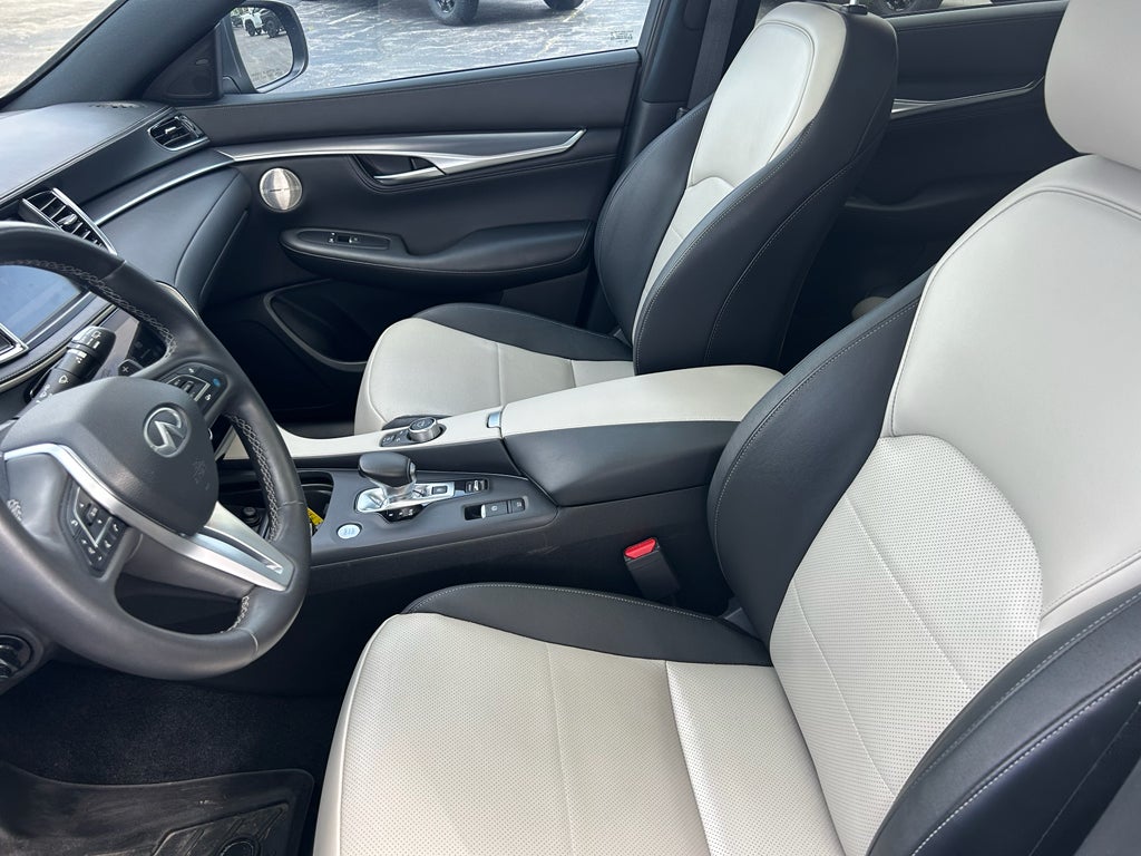 2023 INFINITI QX55 ESSENTIAL