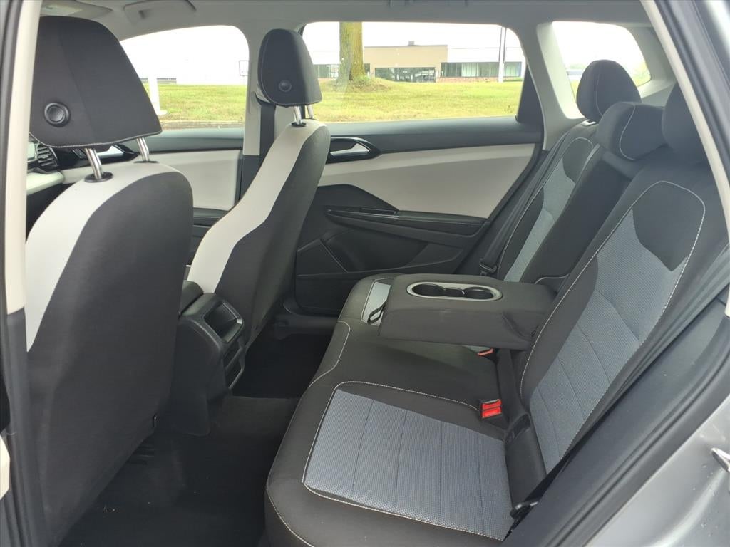 2025 Volkswagen Taos S