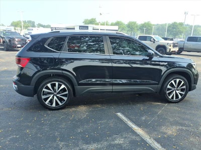 2023 Volkswagen Taos SE