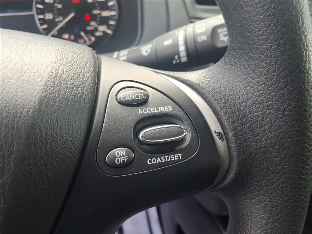 2020 Nissan Pathfinder S