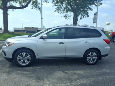 2020 Nissan Pathfinder S