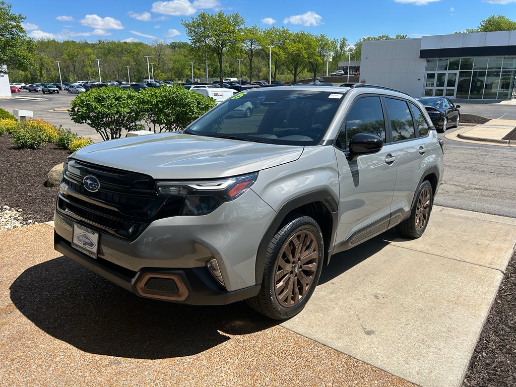 2025 Subaru Forester Sport's photo
