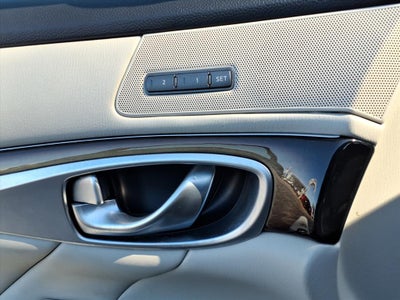 2013 INFINITI M37x Base