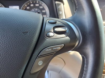 2013 INFINITI M37x Base