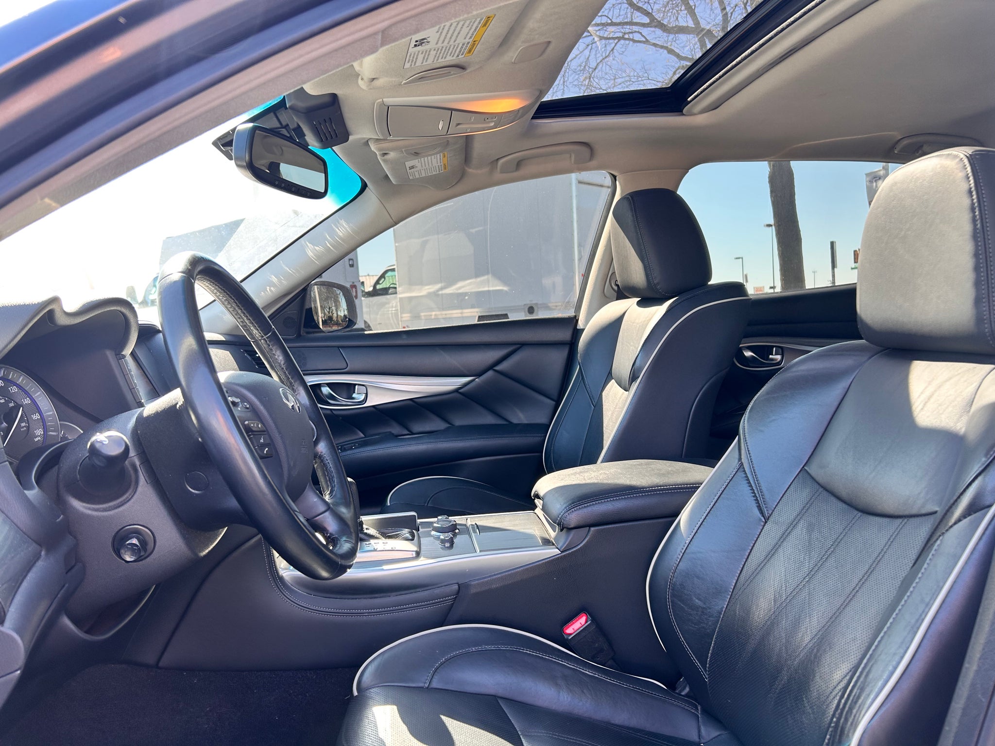 2018 INFINITI Q70L 3.7 LUXE