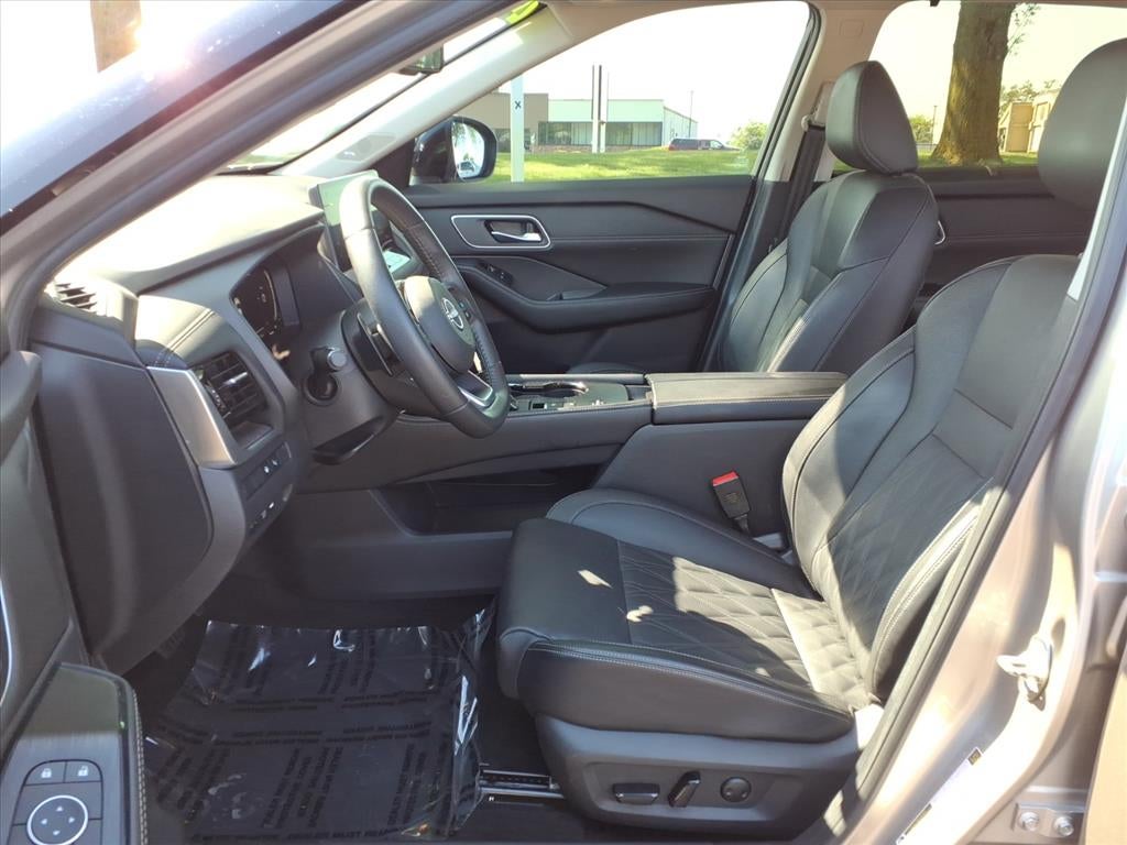 2024 Nissan Rogue Platinum
