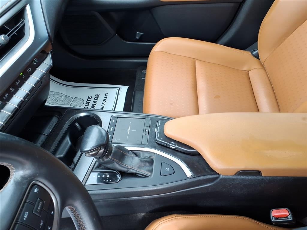 2021 Lexus UX 200 Base