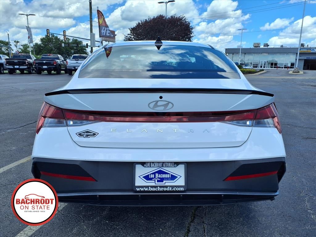 2025 Hyundai Elantra SEL Sport