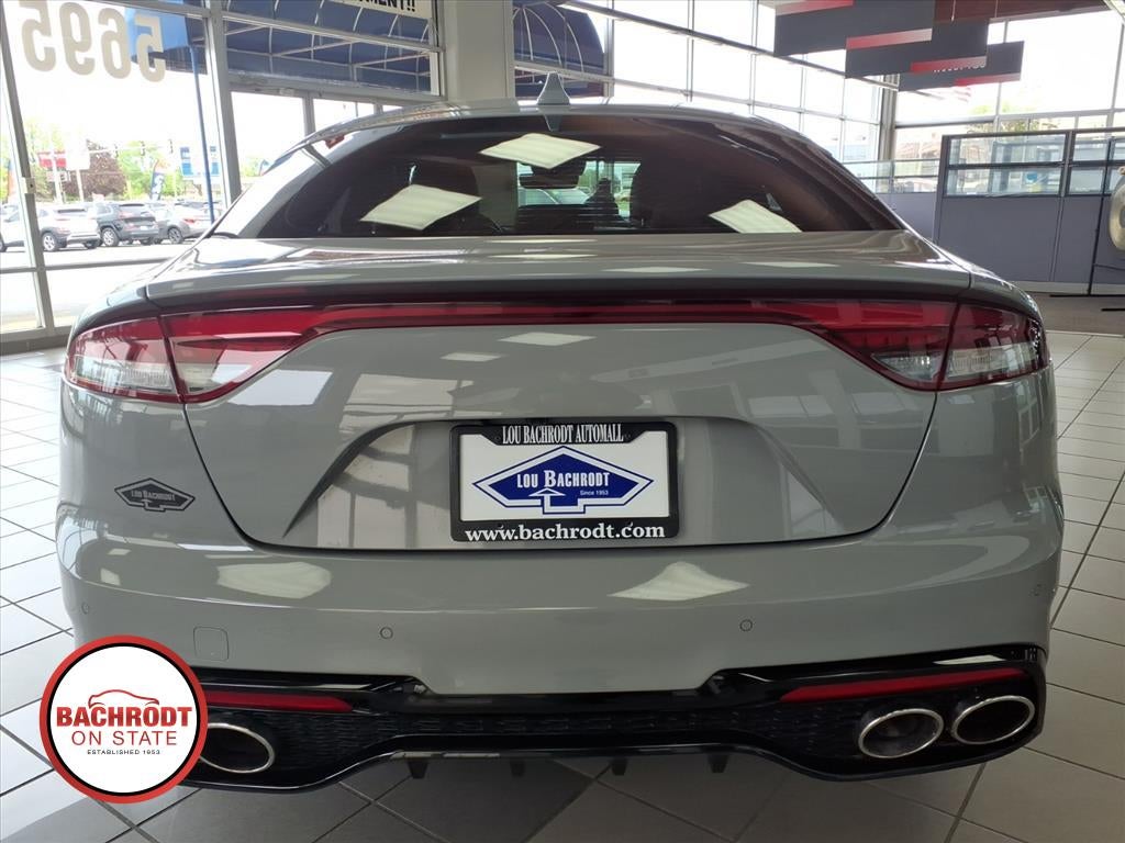 2022 Kia Stinger GT1