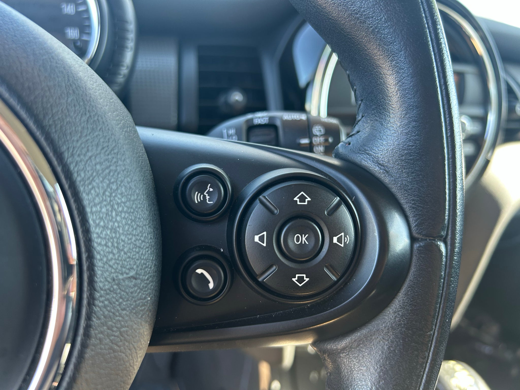 2015 MINI Hardtop Cooper (M6)