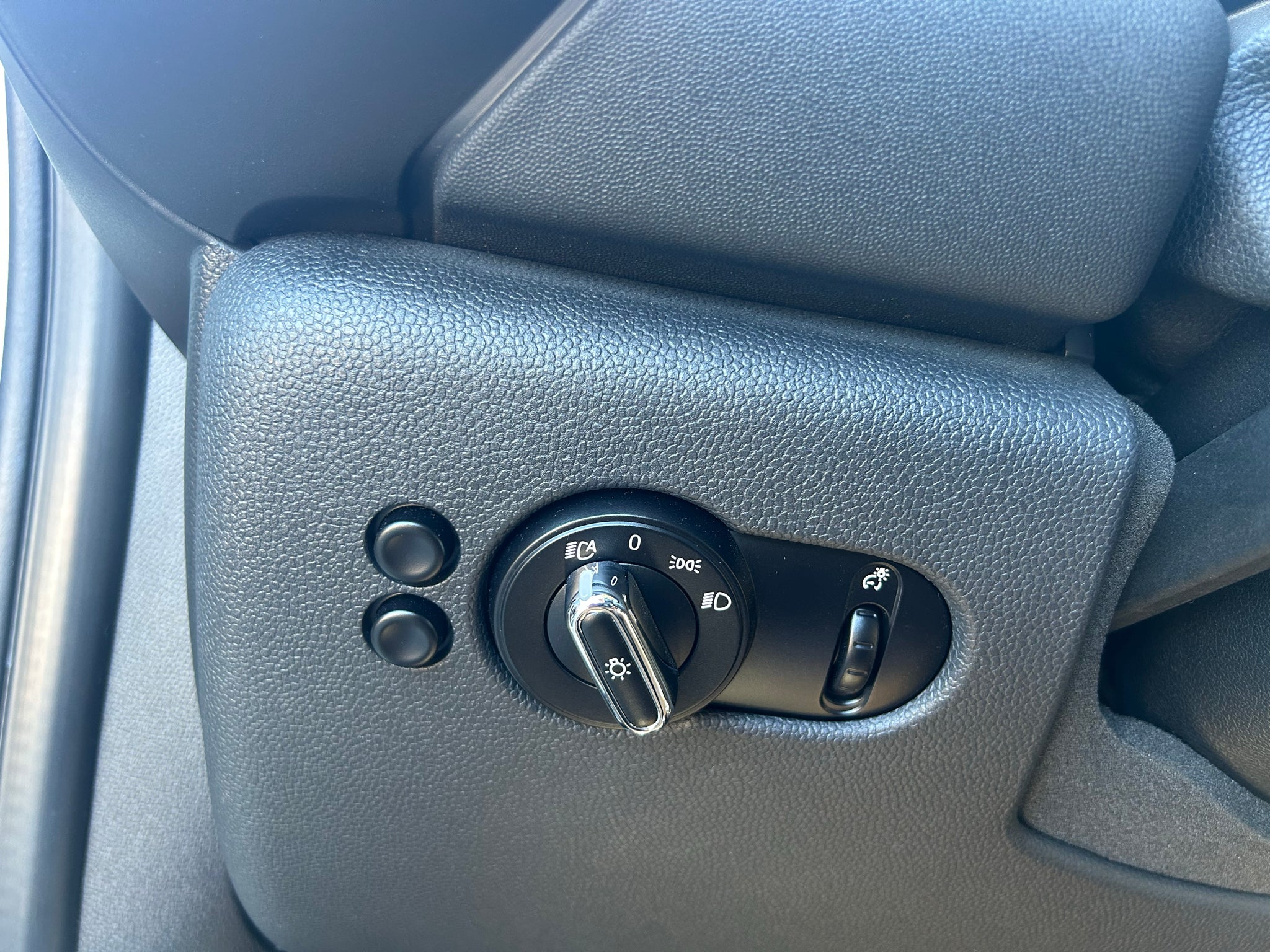 2015 MINI Hardtop Cooper (M6)