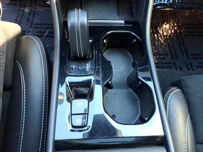 2022 Volvo XC40 R-Design