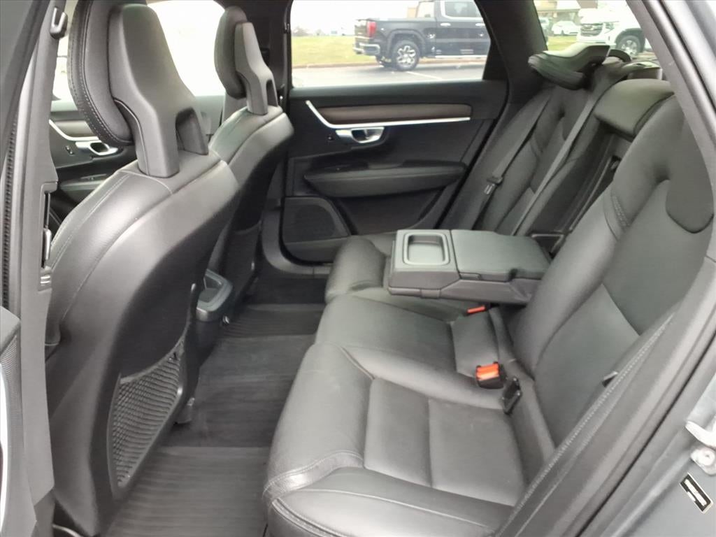 2018 Volvo V90 Cross Country T6