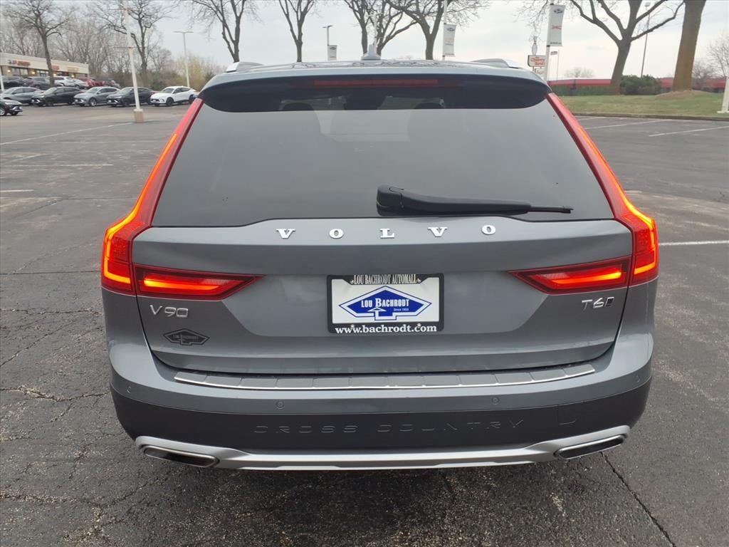 2018 Volvo V90 Cross Country T6
